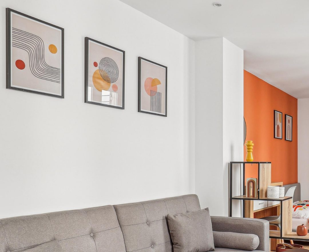 Renovated studio with terracotta wall, rue de la Chapelle, Paris 18th - RIVEX